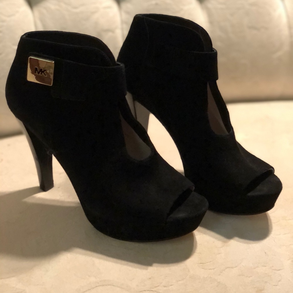Michael kors booties